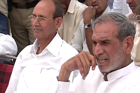 Will Sajjan Kumar surrender today?