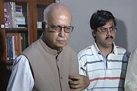 BJP top brass gives SRK movie a miss