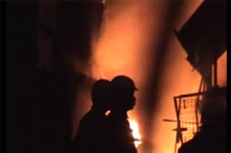 Delhi: Fire in a shoe factory