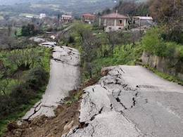 Massive landslide in Italy Massive landslide in Italy