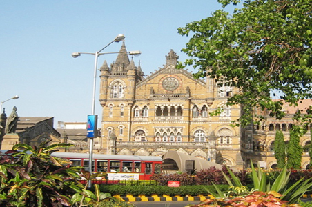 Mumbai to record foreigners' movement