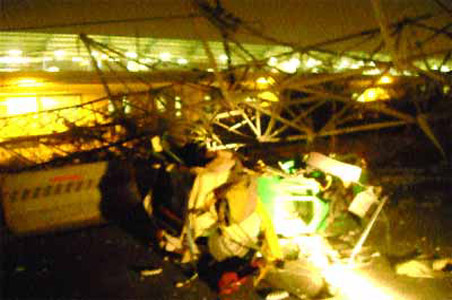 Delhi: Auto driver electrocuted