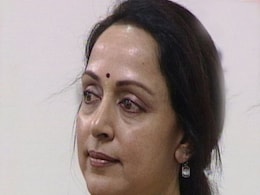 60 people questioned for robbery at Hema Malini's home 60 people questioned for robbery at Hema Malini's home