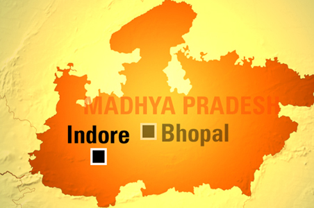 इंदौर : सरकारी अस्पताल के पोस्टमार्टम हाउस में रखे नवजात के शव को चींटियों ने नोचा