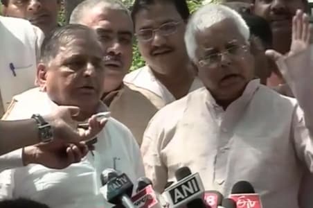 Lalu, Mulayam to meet President, withdraw support