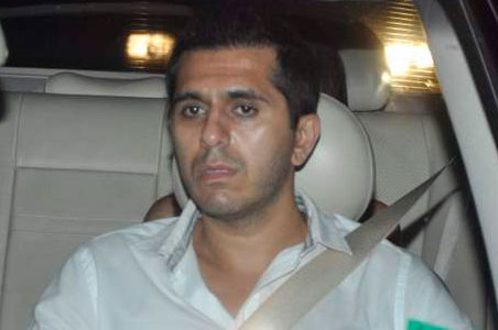 Bollywood says enough to Raj Thackeray's men