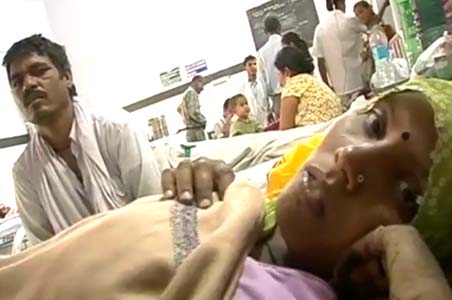 Woman gives birth outside Jaipur hospital, baby dies