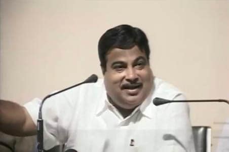 'Couldn't Have Gone Swimming to the Yacht': Nitin Gadkari on Why He took an Essar Chopper
