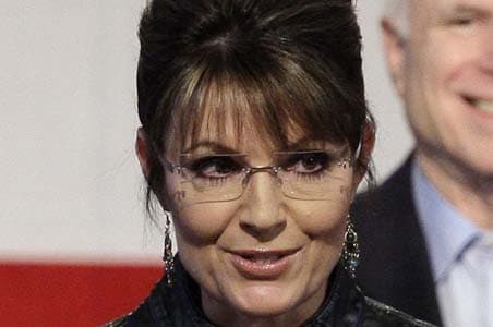 Palin's TV career hits early controversy