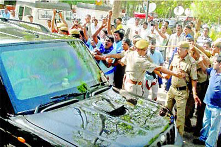 Ambedkar's idol in police custody?