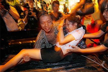 Multiple blasts in Bangkok, 1 killed