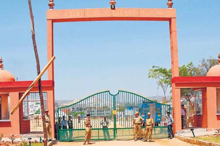 Ashram inmates await return of Bangalore Sex Swami