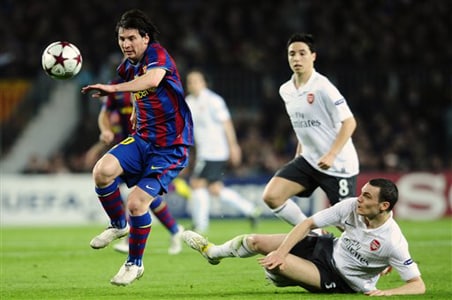 Messi scores 4 goals to lead Barca over Arsenal