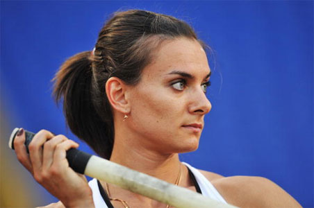 Pole vaulter Isinbayeva taking indefinite break