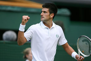 Djokovic digs deep to reach second round