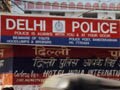 Delhi cops allegedly treated robbers to dinner, starved victims