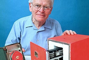 Inventor of 'Black Box' recorder dies