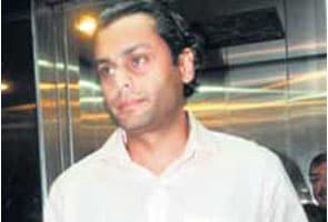 Three women allegedly stole Gautam Vora's car in 2002