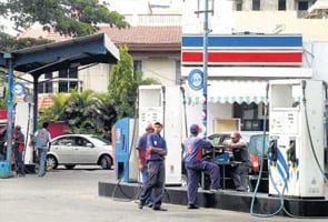Credit card holder duped at Bangalore petrol pump
