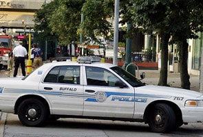 Shooting outside Buffalo restaurant leaves 4 dead