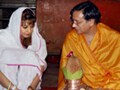 Shashi Tharoor to wed Sunanda Pushkar on Aug 17?