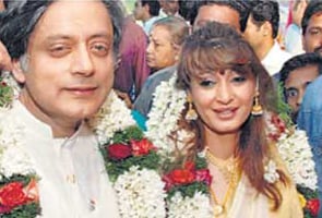 After quiet ceremony, it's time for Dubai bash for Sunanda, Tharoor