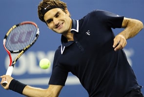 Federer advances to US Open semi-final with Djokovic