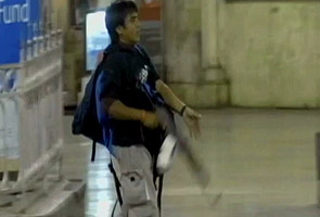 Kasab can't meet lawyers alone, rules court