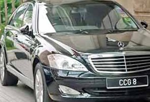 Metres away from Jaitley's home, fake cops steal Rs 84 lakh Merc