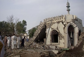 Suicide attack in northwest Pakistan kills 20