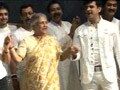 Delhi CM Sheila Dikshit jives to CWG song