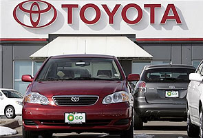 Toyota settles over death of family in California