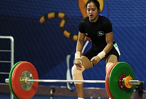Indian lifters disappoint after day one high