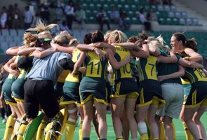 Nicole inspires Aussies to hockey gold