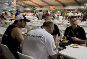 Time to eat out at CWG: 20 lakh meals, French fries from Canada 