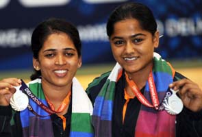 Silver for Tejaswini, Lajja in 50m rifle 3 position