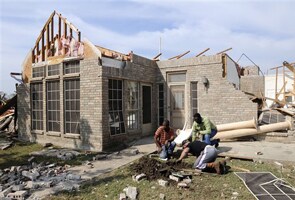 Texas: Tornado in action wreaks havoc in city