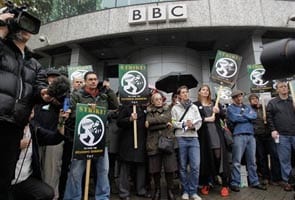 BBC journalists strike for 2nd day over pensions