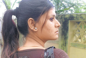 Mumbai model takes on purse snatchers