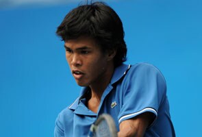 Somdev fights back from the dead to reach final