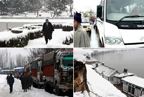 Snow shuts Jammu-Srinagar highway, hundreds of vehicles stranded