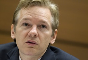 Hackers strike back to support WikiLeaks founder