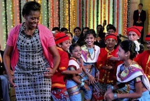 US First Lady Michelle Obama on the trail of Santa