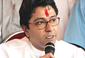 Raj Thackeray visits BJP office in Mumbai, irks Sena