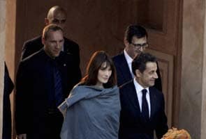 India visit is like a dream, says Carla Bruni