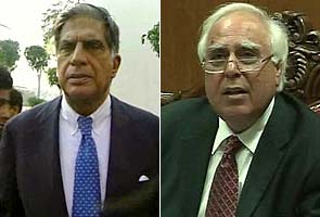 Sibal meeting with Tata, Ambani, Mittal on telecom concerns