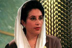 On Twitter, daughter discusses Benazir assassination