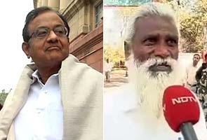 Bureaucrat takes on Chidambaram over Naxal-land visit