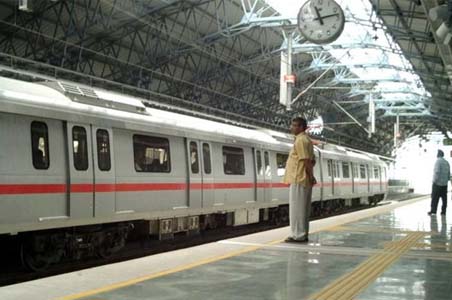 Delhi Metro changes new helpline number  