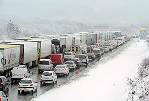 Chaos at Heathrow, Frankfurt; more snow likely